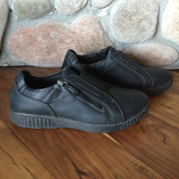 ✔️ Clarks Caroline Cove Black Leather Slip On Comfort Shoes size 9.5 W - Picture 3 of 7